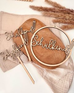 Laserdatei Schulkind - Caketopper & Türkranz zur Einschulung